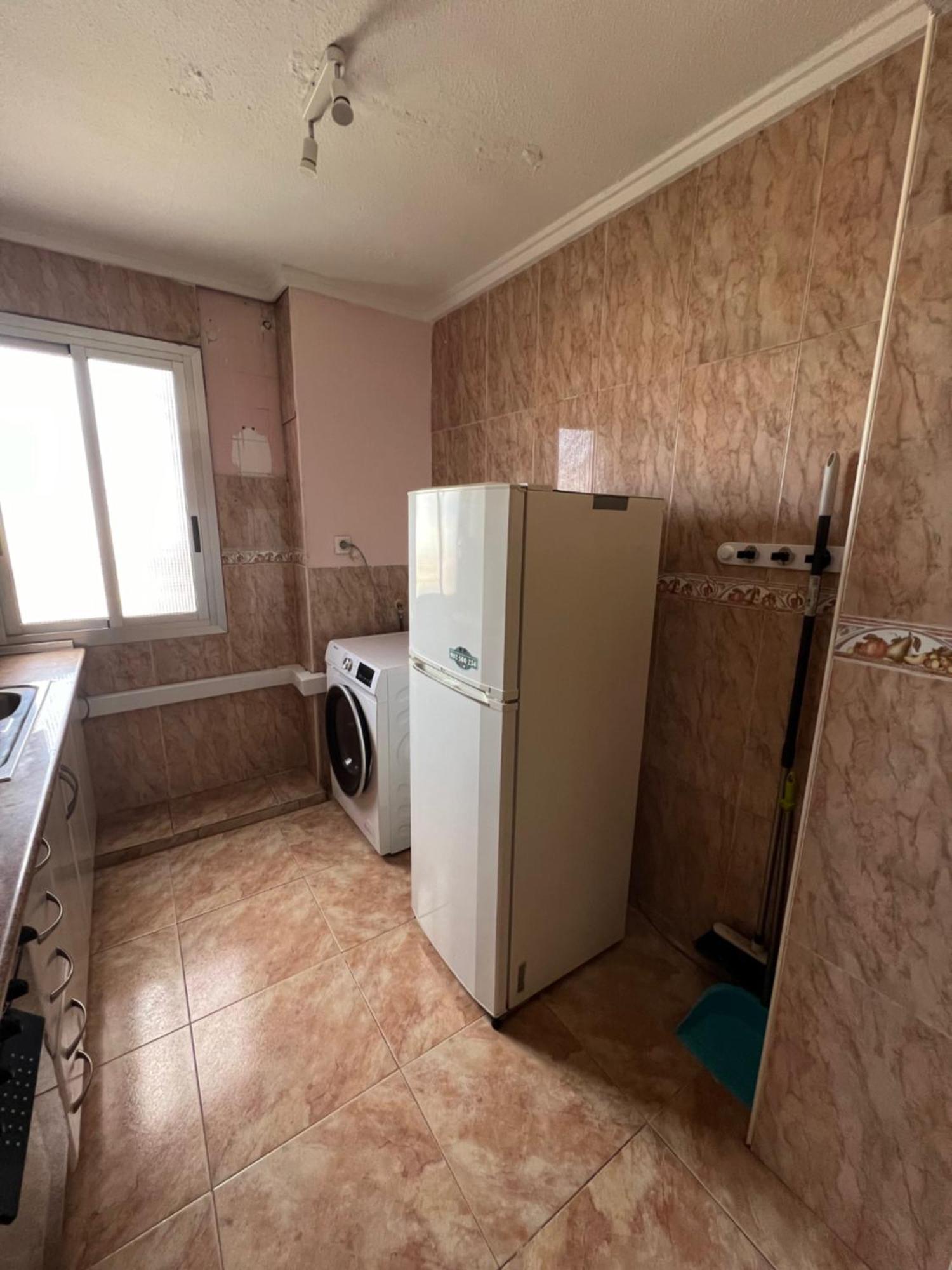 Piso Completo Cerca De Artes Y Ciencias Apartment Valencia Ngoại thất bức ảnh